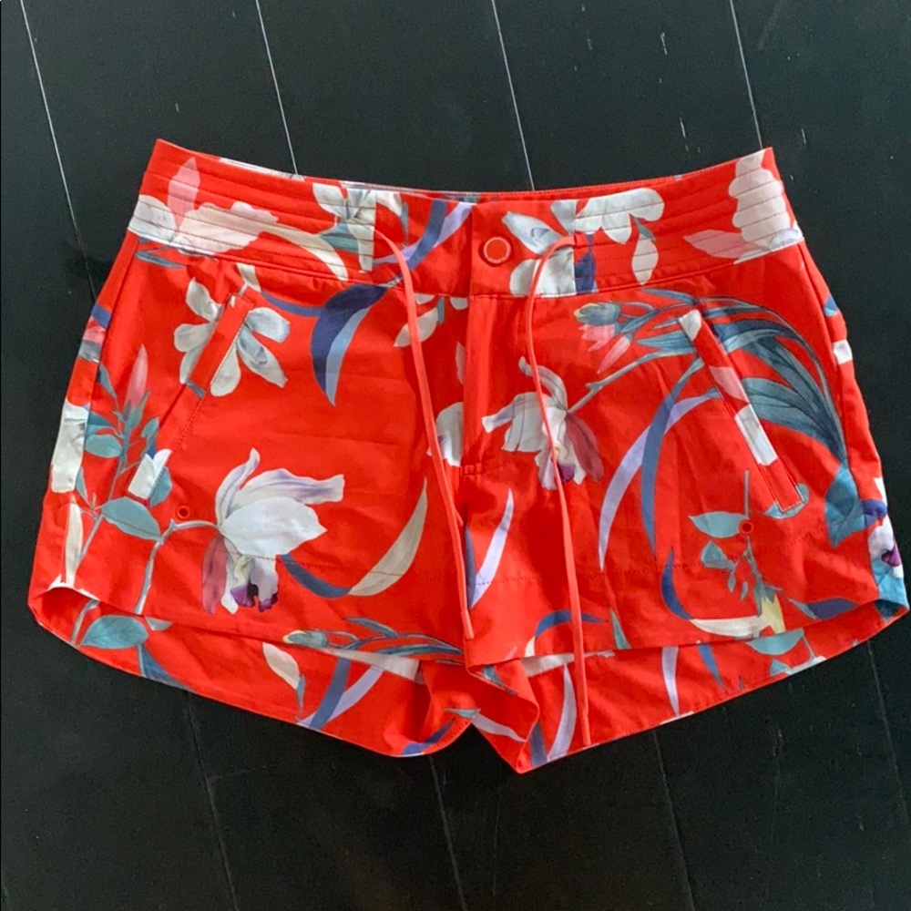 Athleta floral shorts